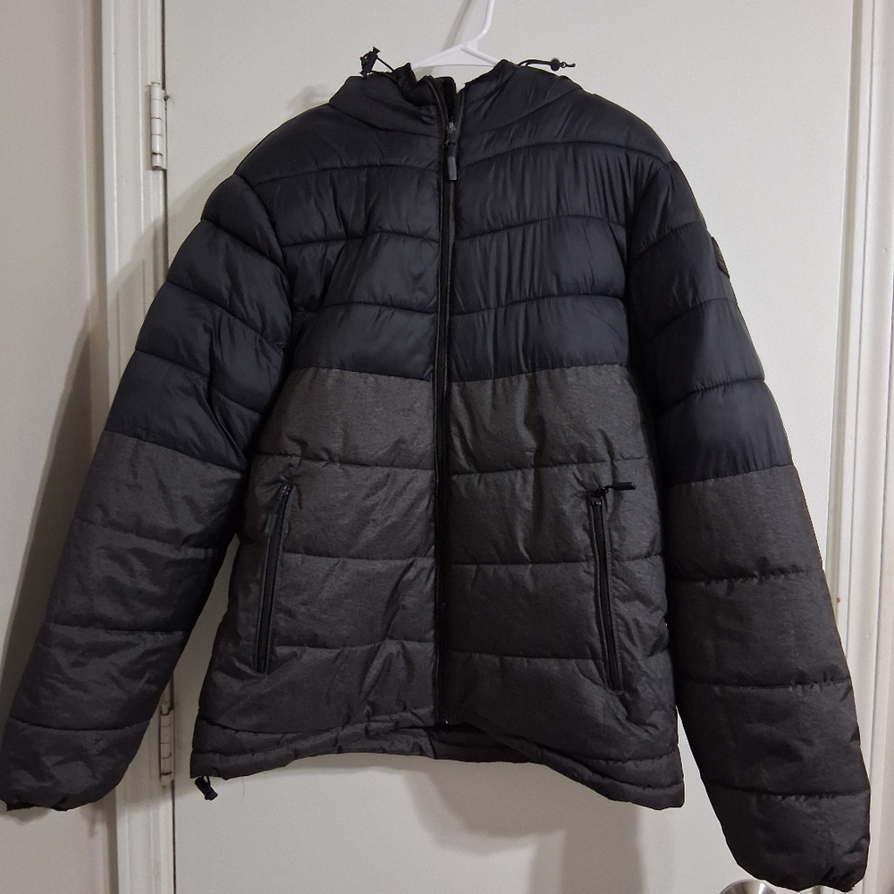 Avalanche Men's Large Black & Charcoal Gray Hooded Puffer Coat